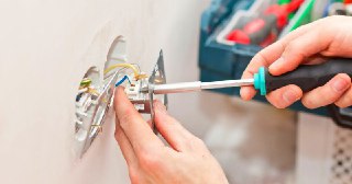 Электромонтажные работы Верхний Уфалей цена 463 руб Электрика под ключ