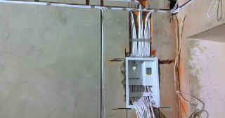 Электропроводка в доме + монтаж Верхний Уфалей цена от 155 руб. м.п.
